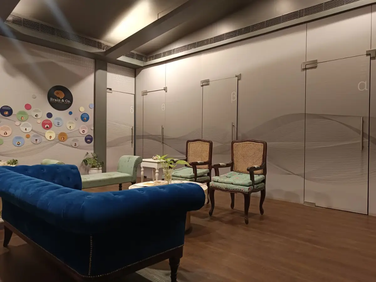 Waiting lounge at Brain & Co. Mumbai neurofeedback centre